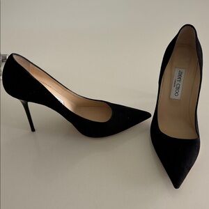 Jimmy Choo Authentic Elegant Black Suede with Shiny heel. Worn once